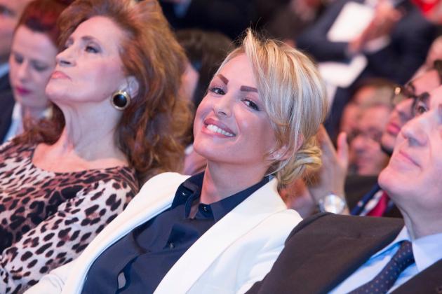 Francesca Pascale sposa Paola Turci: matrimonio in Toscana per l’ex di Berlusconi