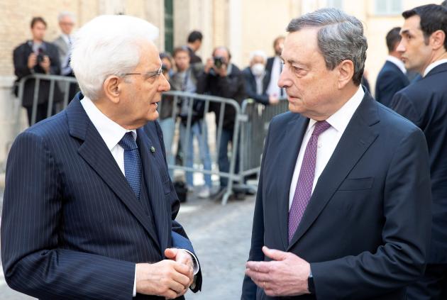 Conte farà cadere Draghi. Mattarella preoccupato: il retroscena