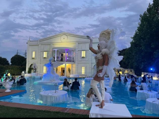 A Villa ReNoir Novella 2000 in tour con il direttore Roberto Alessi