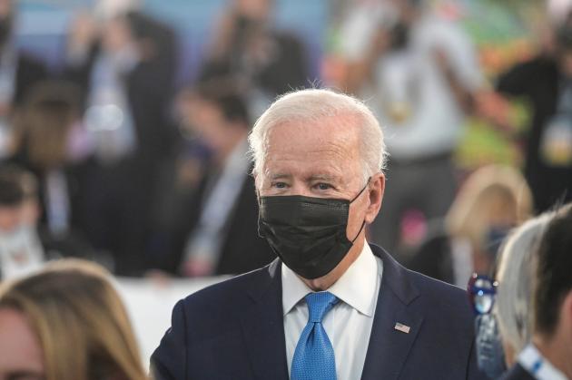 Covid, Biden positivo nonostante le quattro dosi di vaccino: come sta