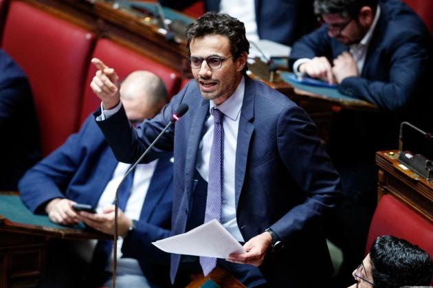 M5s, Davide Crippa si dimette da capogruppo alla Camera: "Non condivido la linea"