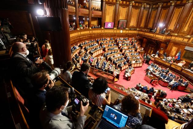 Il Senato boccia la parità di genere nel linguaggio istituzionale. Le parole "ministra" o "senatrice" restano fuori