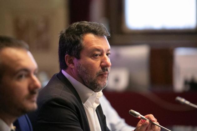 Crisi di Governo, Salvini: "Russia non c'entra. Noi con la Nato ma  buoni rapporti con Putin"