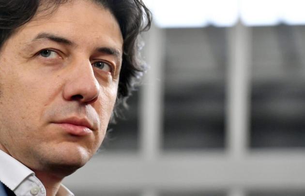 Marco Cappato accompagna 69enne affetta da tumore in Svizzera per l'eutanasia: "Domani andrò a costituirmi"