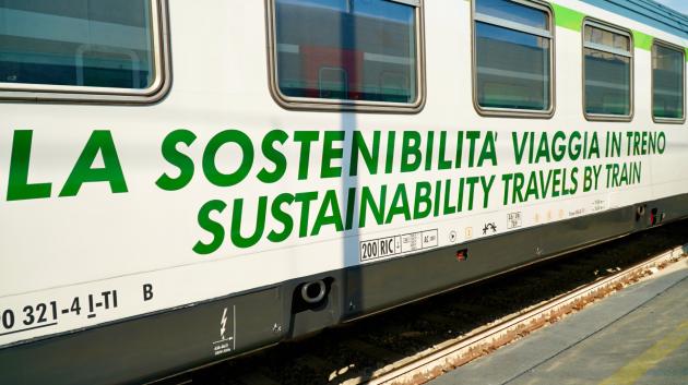 FS, novità per la flotta Intercity: inizia il viaggio del 'treno green', pubblicata inoltre la gara per 370 carrozze notte 