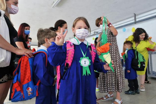 Covid, le scuole ripartiranno senza mascherine. Ma l’aerazione è un flop