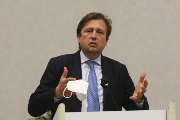 Elezioni, Sileri: "Non mi ricandido, torno a fare il chirurgo". E punzecchia Grillo: "Mai stato Elevato o uno zombie"
