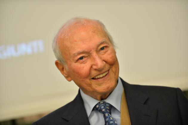 Piero Angela morto, l'addio del figlio Alberto: "Buon viaggio papà"