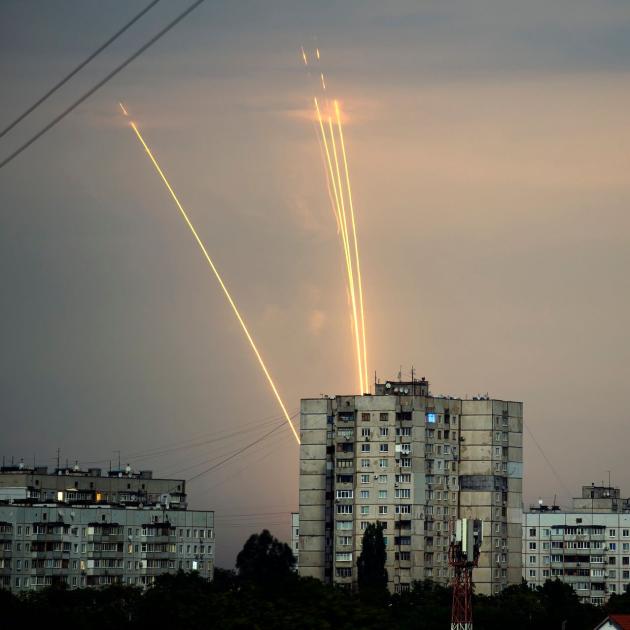 Guerra in Ucraina: Kherson assediata dalle forze ucraine. “20.000 russi intrappolati, il comando russo ha già evacuato”