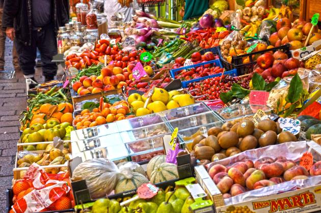 Inflazione, a luglio sale al 9,8% nell'Ue. Schnabel (Bce): "Shock da offerta rallenta crescita"