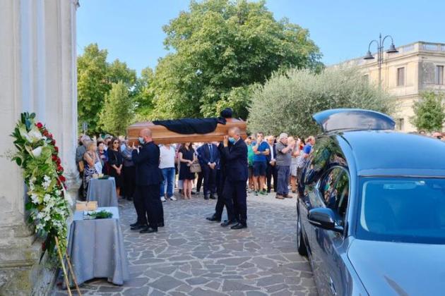 Niccolò Ghedini, al funerale presenti Tajani, Letta e Casellati. Berlusconi grande assente