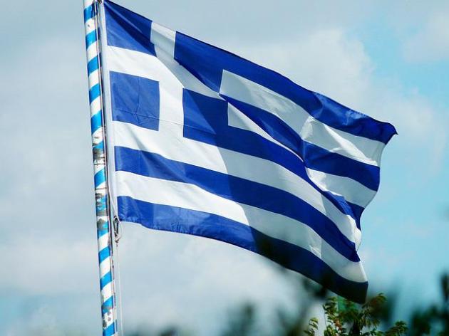 La Grecia torna libera dalla presa degli strozzini, cioè dal "più grande successo dell'euro"
