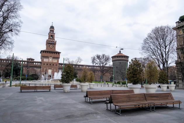 Milano, giovane violentata vicino al castello Sforzesco
