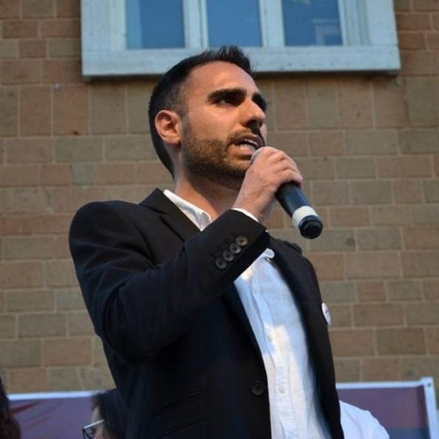 Pomezia, sfiducia al sindaco Adriano Zuccala (M5s) da parte dei consiglieri. Cade l’ultima giunta grillina nel Lazio
