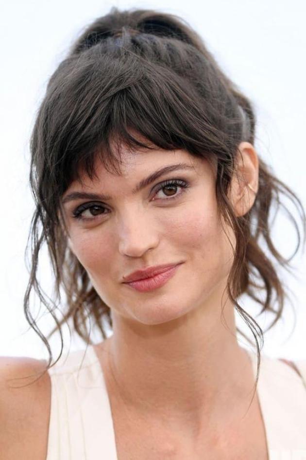 Charlbi Dean morta di malore improvviso a 32 anni