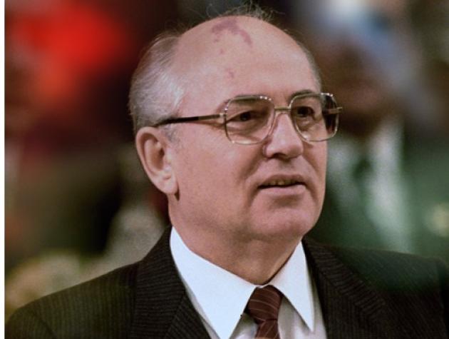 Mihail Gorbaciov, riformista ante-litteram.  Perestrojca (ricostruzione) e glasnost (trasparenza)