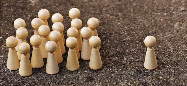 Abolizione del prossimo: il nuovo disumano paradigma neoliberale