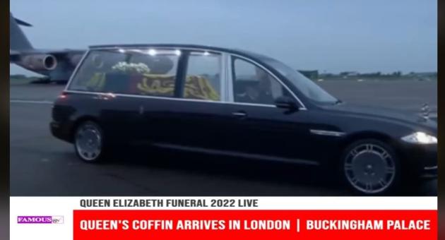 Regina Elisabetta II, il feretro atterra a Londra e giunge a Buckingham Palace