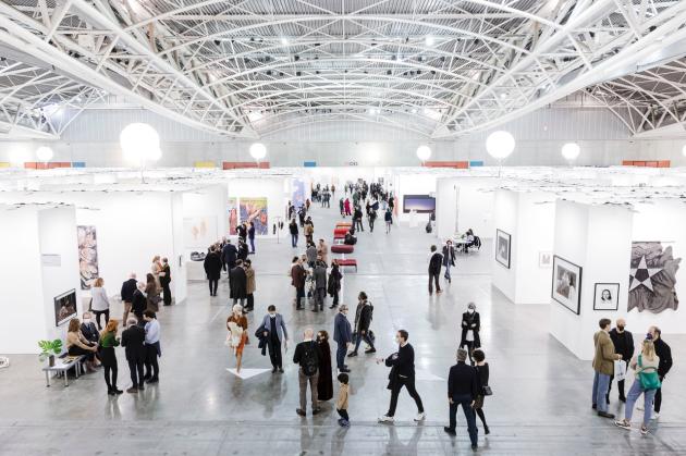Artissima 2022 torna a Torino per la sua 29esima edizione: in mostra 40 gallerie da 28 paesi 