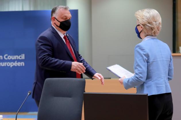 Ok dell’Europarlamento al rapporto di condanna all’Ungheria: «Non è più una democrazia». FdI e Lega in difesa di Orban