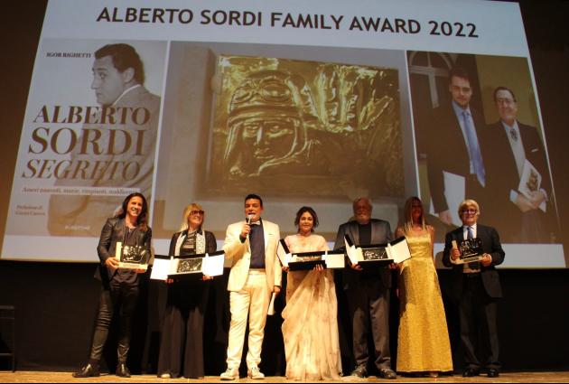 Pesaro, l'"Alberto Sordi Family Award 2022" alla star di Bollywood Shefali Shah, De Micheli e molti altri