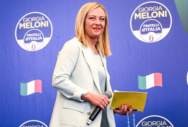 Elezioni, parte il totoministri: Panetta o Siniscalco all'Economia. Ronzulli a Sanità o Istruzione. Moratti e Crosetto si sfilano