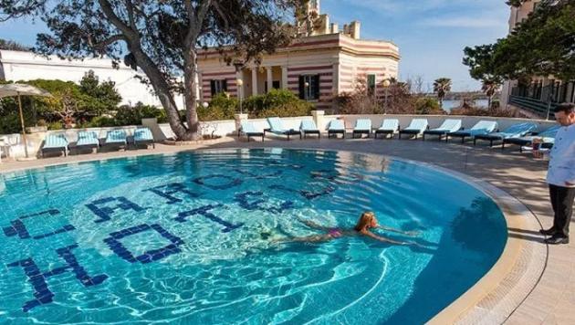 Caroli Hotel chiude dopo bolletta da 500.000 euro: la catena costretta a licenziare 275 dipendenti