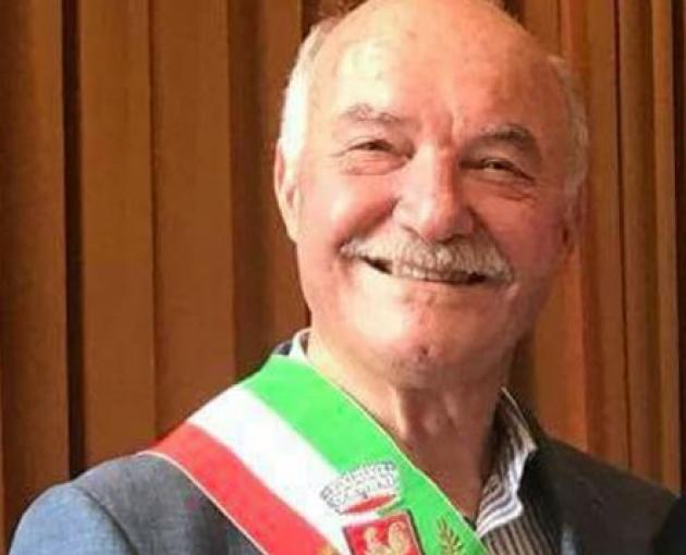 Pippo Gianni, chi è il sindaco di Priolo arrestato: partito, carriera, cv, moglie