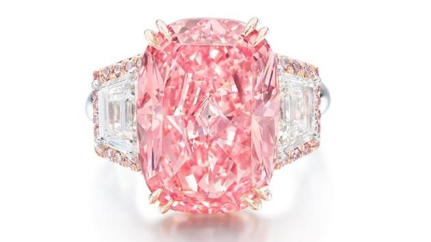 All'asta il Williamson Pink Star, rarissimo diamante rosa da oltre venti milioni di dollari