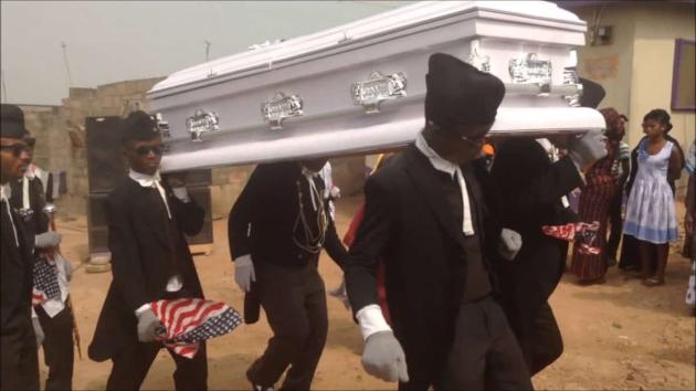 Australia: muori per il vaccino? Nessun problema, lo stato di paga il funerale 