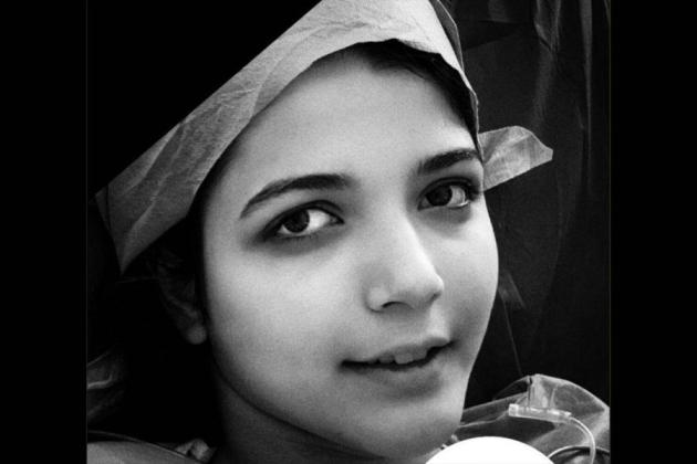 Iran, sedicenne morta dopo l'arresto da parte dalla polizia: si era rifiutata di cantare l'inno del regime