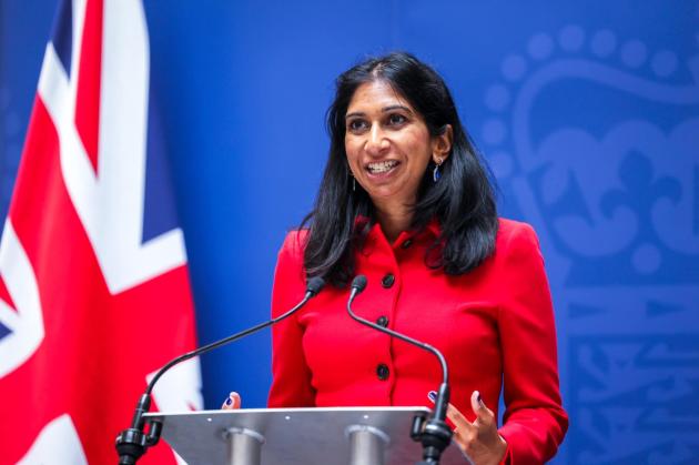 Uk, altro scossone nel governo Truss: si dimette il ministro degli Interni Suella Braverman