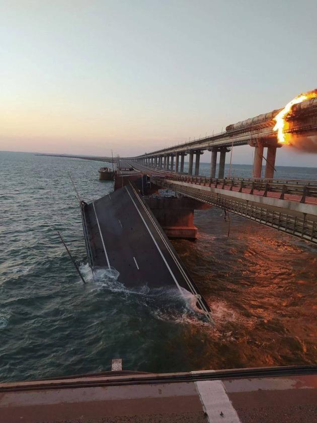 Attentato Ponte Crimea, l'Ucraina minaccia ancora: "È un simbolo della Russia e sarà distrutto"
