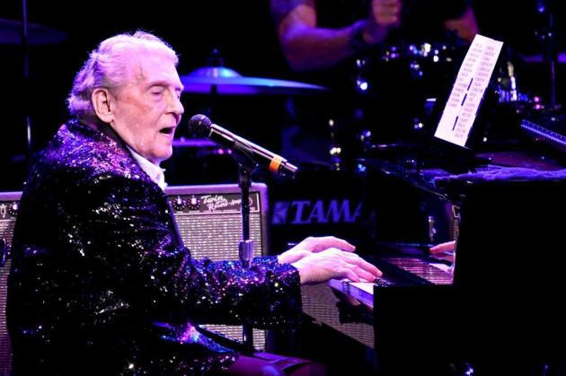 Jerry Lee Lewis, Tmz annuncia la morte del cantante: ma è una bufala