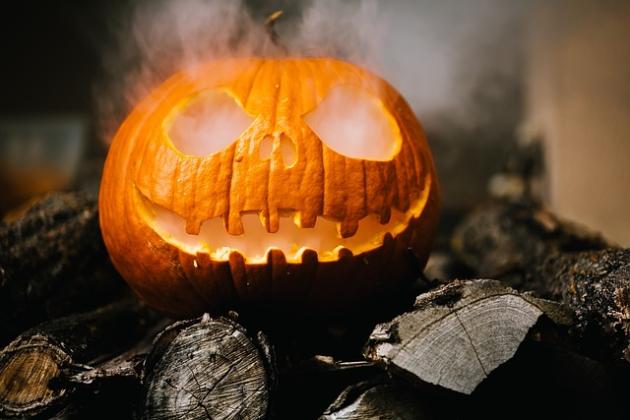 Halloween: frasi divertenti, simpatiche, celebri, per bambini, paurose e d'amore 