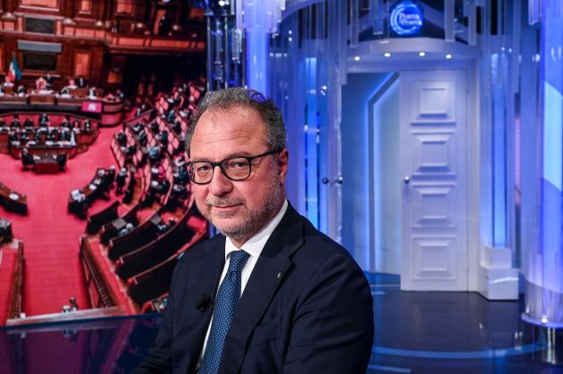Covid, Mulè (FI)  senza Speranza: "L'amnistia non è amnesia. Non cancellare sanzioni a non vaccinati"