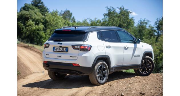 I SUV Jeep 4xe sono i più venduti nel mercato dei veicoli a basse emissioni