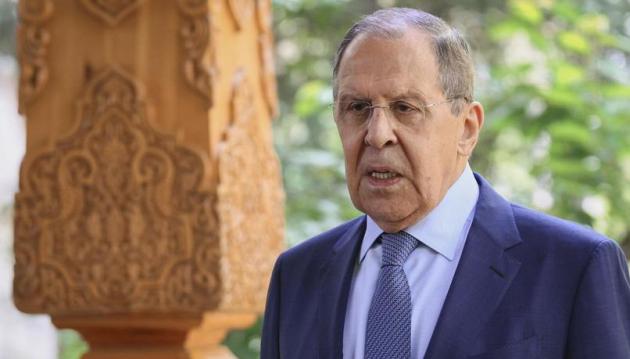 Ministro Lavrov ricoverato a Bali per problemi cardiaci, ma Mosca smentisce: “ovviamente è il massimo della falsità"
