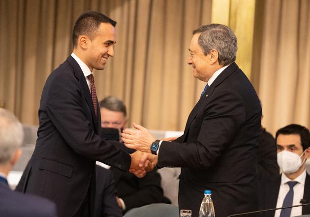 Di Maio, il ritorno come “commissario Ue nel Golfo Persico” per le forniture energetiche con il supporto di Borrell e Draghi