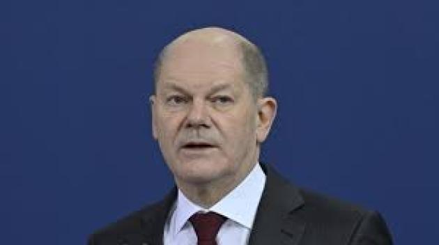 Guerra Ucraina, l’allarmista Scholz lancia la previsione: “Prepariamoci ad una escalation della Russia”