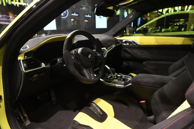 BMW e Alcantara presentano una M4 Competition one-off