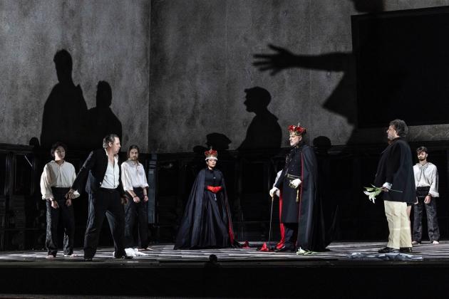 Napoli: Teatro San Carlo: Questa Prima più Prima delle altre. Sabato 26 novembre Don Carlo di  cDomenica 27 novembre apertura dell’Opera di Roma con la visionaria Emma Dante. Il 7 dicembre inaugura la