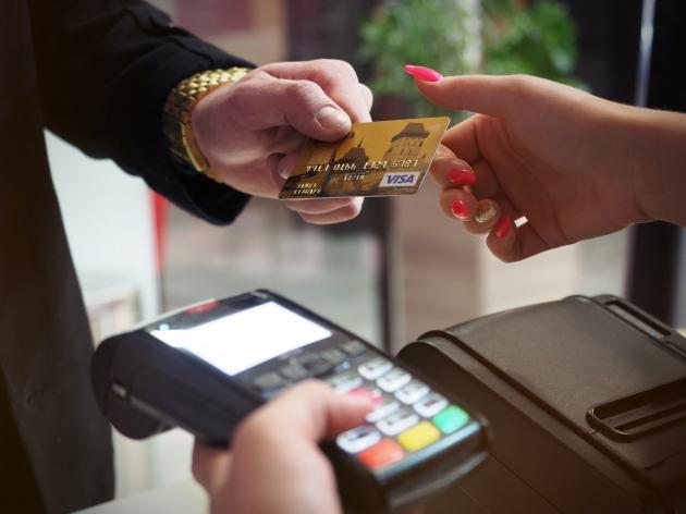 Legge di Bilancio, cambia ancora il regolamento sui pagamenti con il Pos: la cifra minima sale da 30 a 60 euro