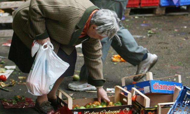Italiani spaventati e più poveri: ecco come ci hanno ridotto i lockdwon secondo Censis