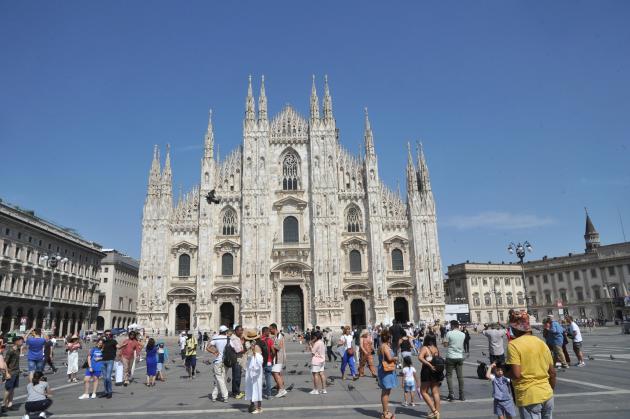 Milano, la "fabbrica del Duomo" tra navate, fregi e vetrate racconta la storia della città