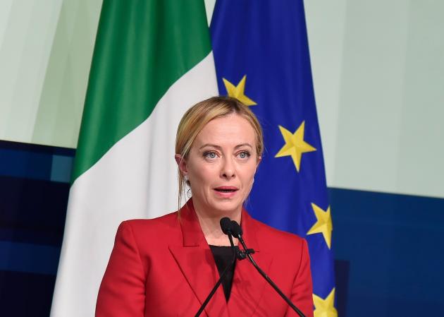 Meloni: "Il tetto al contante sfavorisce la nostra economia"