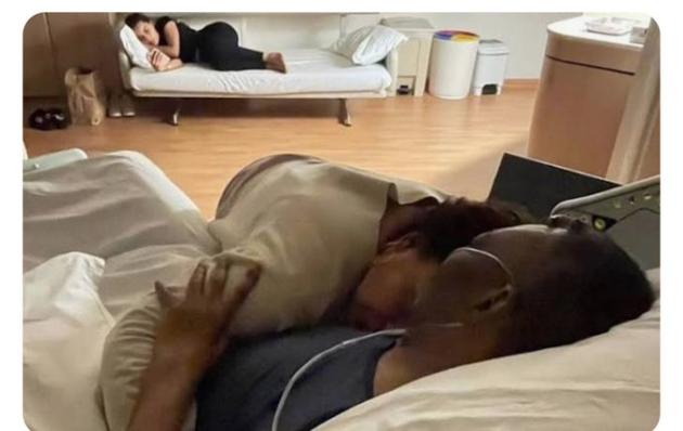 Pel&egrave;, la famiglia riunita in ospedale per la notte di Natale: "Restiamo qui, nella lotta e nella fede&rdquo;