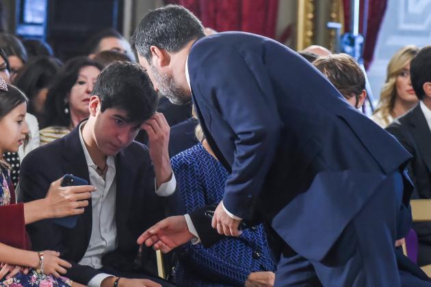 Salvini, il figlio Federico rapinato a Milano. Commerciante egiziano recupera il telefonino