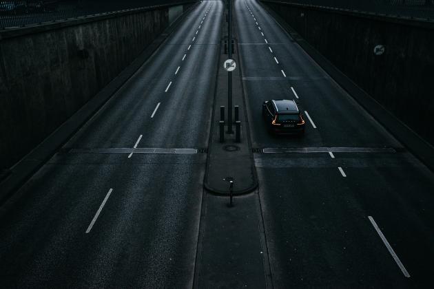 ACI,  usato in calo (auto -10,2%, moto - 4,9%, veicoli -8,3%) e auto ibride a benzina +7,6% nel 2022