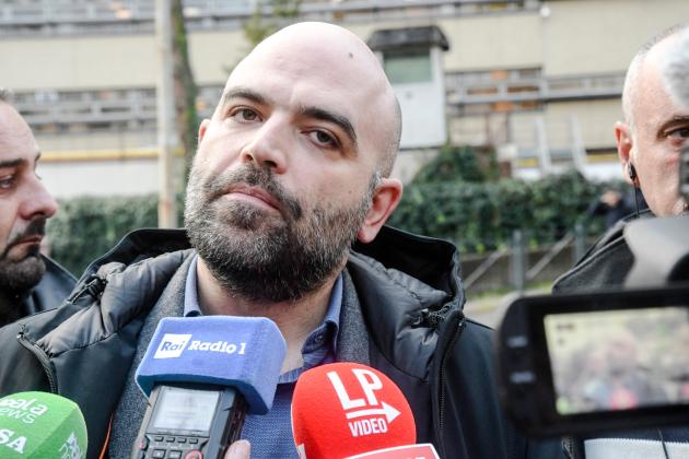 Saviano, il bardo cosmopolita difende ong e immigrazione: ecco perché è inaccettabile